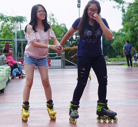 Popcorn Skate School Limo